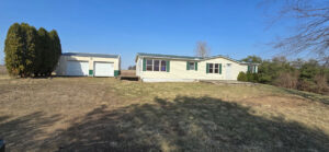 7874 Stout Rd, Circleville, OH 43113