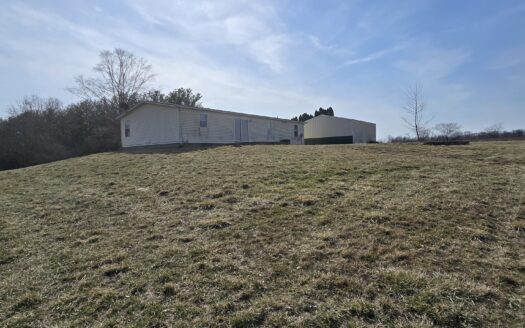 7874 Stout Rd, Circleville, OH 43113