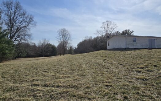 7874 Stout Rd, Circleville, OH 43113